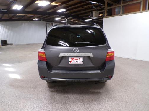 2010 Toyota Highlander Base