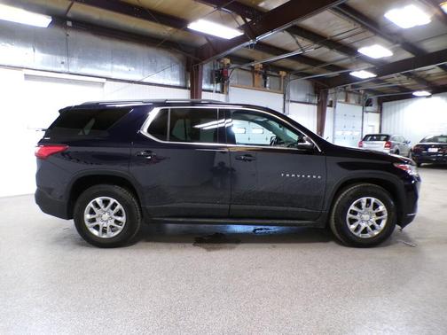 Midnight Blue Metallic 2020 Chevrolet Traverse LT Leather