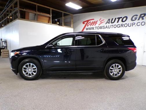 Midnight Blue Metallic 2020 Chevrolet Traverse LT Leather