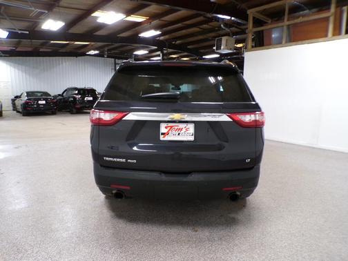 Midnight Blue Metallic 2020 Chevrolet Traverse LT Leather