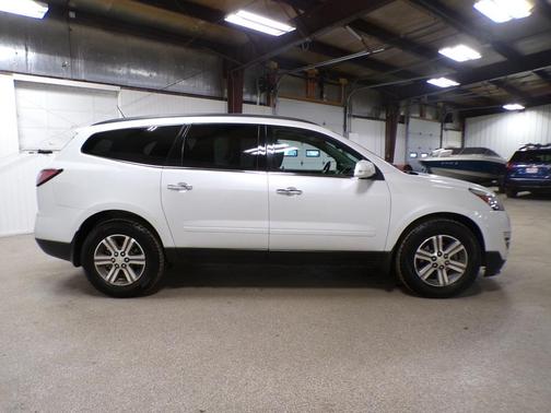 2017 Chevrolet Traverse 2LT