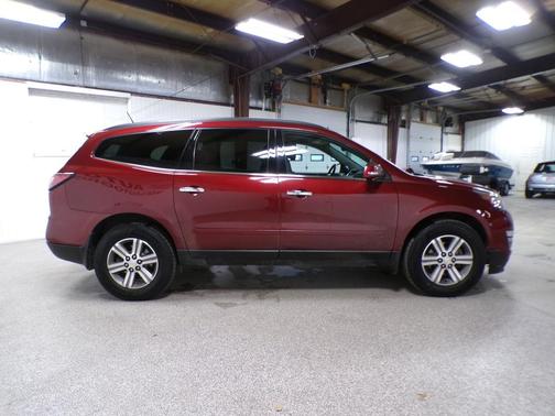 2017 Chevrolet Traverse 2LT