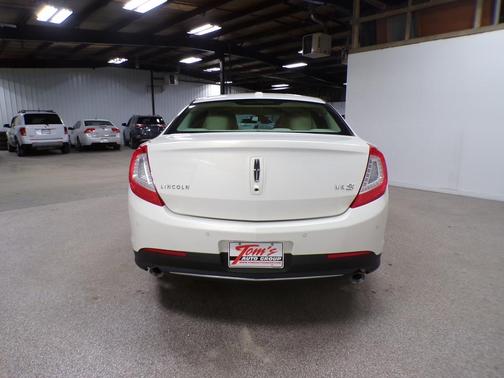 2013 Lincoln MKS Base