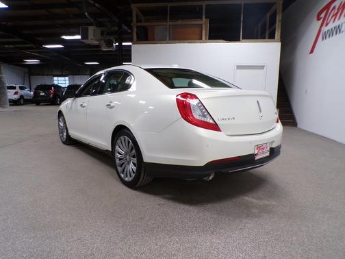 2013 Lincoln MKS Base