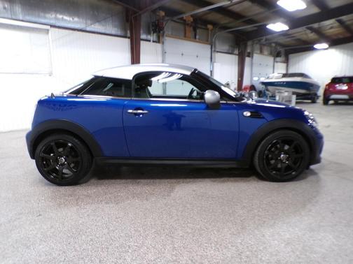 2012 MINI Cooper Base