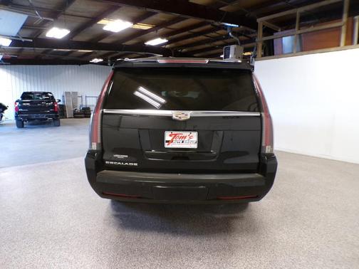 2016 Cadillac Escalade ESV Luxury