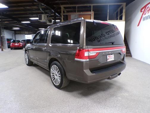 2017 Lincoln Navigator L Select