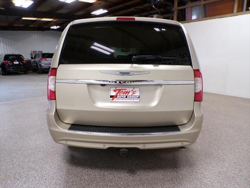2015 Chrysler Town & Country Touring-L