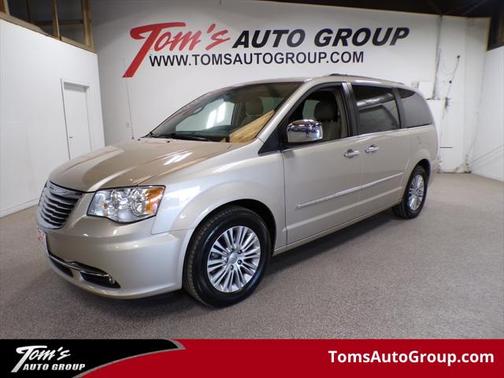 2015 Chrysler Town & Country Touring-L