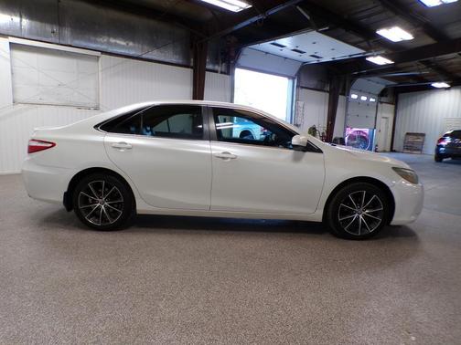 2015 Toyota Camry XSE