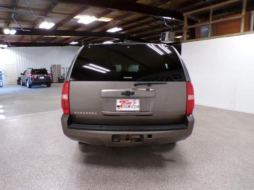 2011 Chevrolet Suburban 1500 LT
