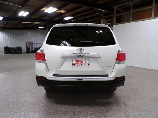 2012 Toyota Highlander SE