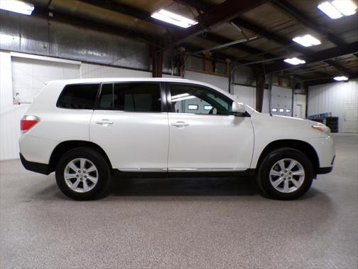 2012 Toyota Highlander SE