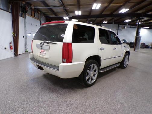 2010 Cadillac Escalade Base
