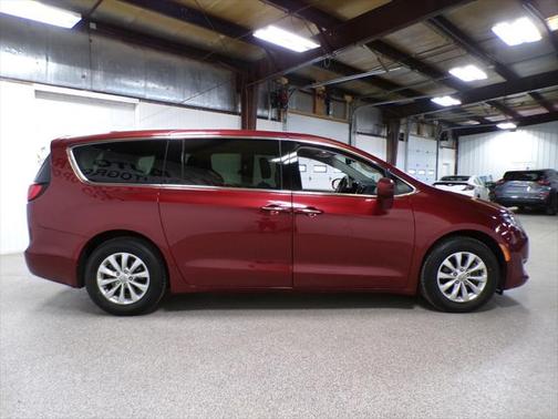 2019 Chrysler Pacifica Touring Plus