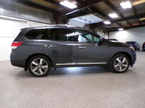 2013 Nissan Pathfinder Platinum