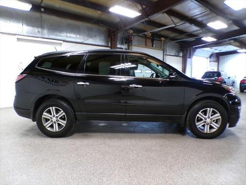 2017 Chevrolet Traverse 2LT