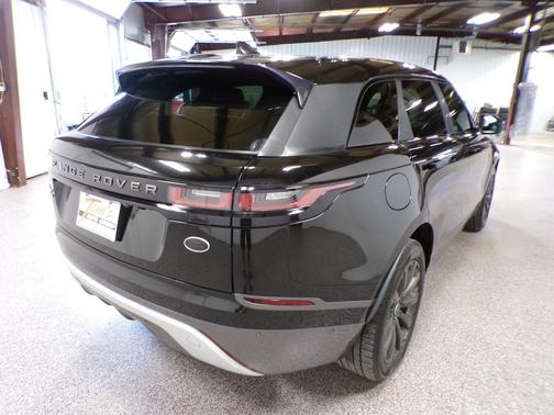 Santorini Black 2018 Land Rover Range Rover Velar P250 SE R-Dynamic
