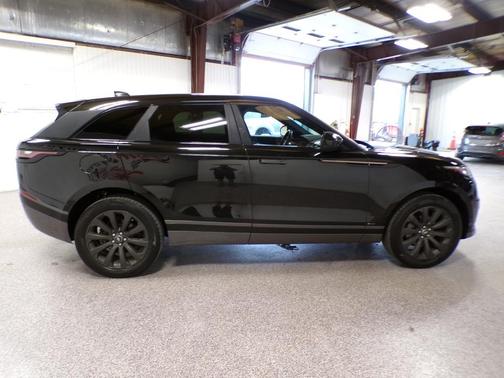 Santorini Black 2018 Land Rover Range Rover Velar P250 SE R-Dynamic