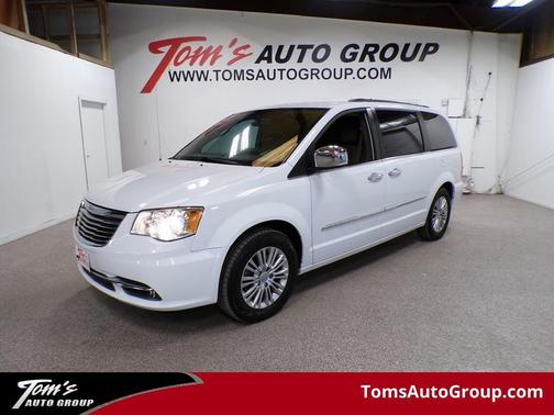 2015 Chrysler Town & Country Touring-L