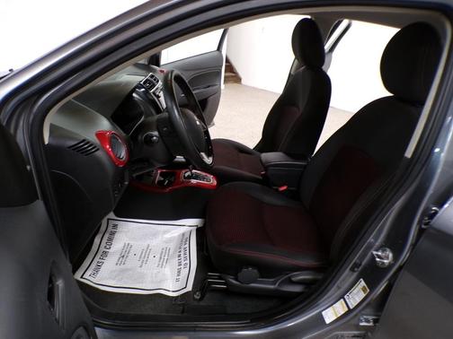 2019 Mitsubishi Mirage LE