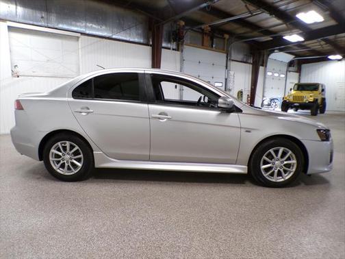 2016 Mitsubishi Lancer ES