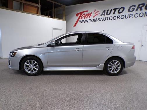 2016 Mitsubishi Lancer ES