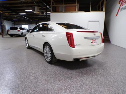 2013 Cadillac XTS Platinum