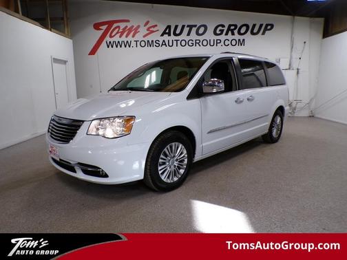 2015 Chrysler Town & Country Touring-L