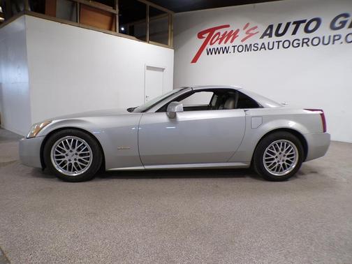 2004 Cadillac XLR Base