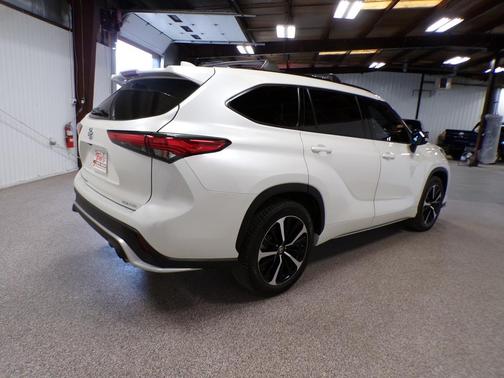 2021 Toyota Highlander XSE