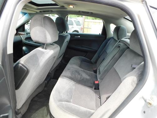 Photo 5 of 11 of 2012 Chevrolet Impala LT Fleet