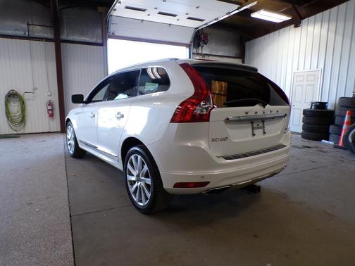 2017 Volvo XC60 T5 Inscription