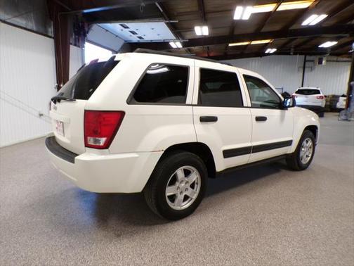 2006 Jeep Grand Cherokee Laredo