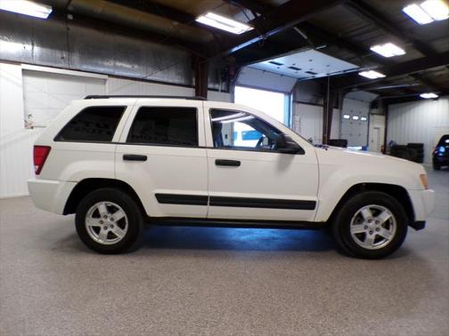 2006 Jeep Grand Cherokee Laredo