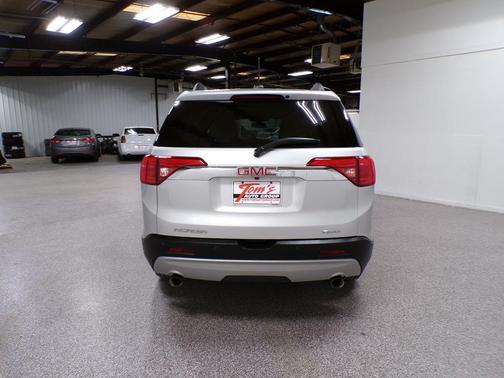 Quicksilver Metallic 2019 GMC Acadia SLT-1