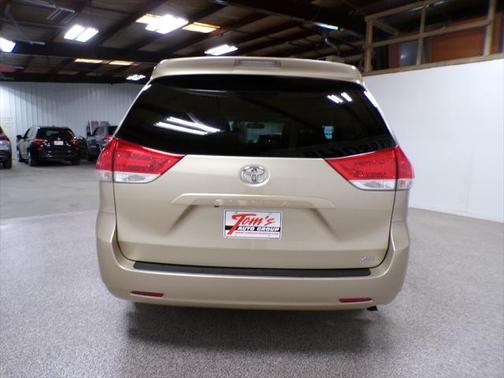 2011 Toyota Sienna Ltd