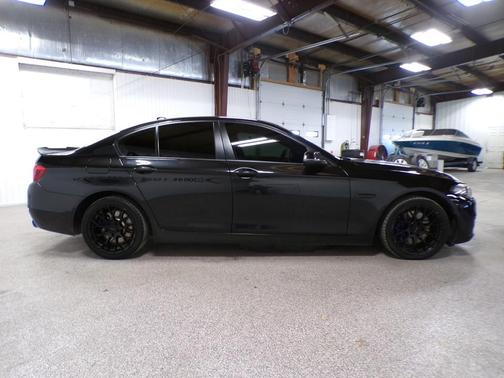 2016 BMW 550 i xDrive