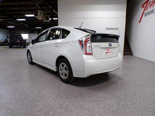 Blizzard Pearl 2013 Toyota Prius Two
