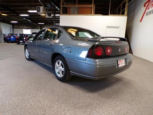 2004 Chevrolet Impala LS