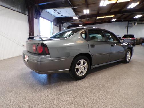 2004 Chevrolet Impala LS