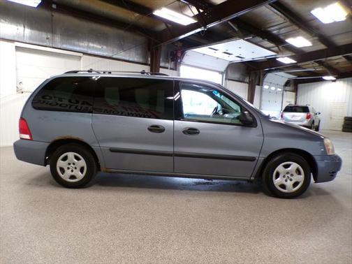 2004 Ford Freestar SE