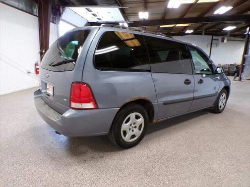 2004 Ford Freestar SE