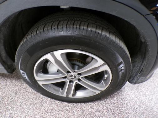 2019 Mercedes-Benz GLC 300 Base 4MATIC