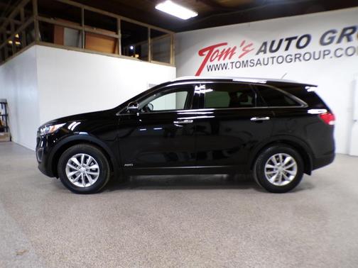2017 Kia Sorento LX