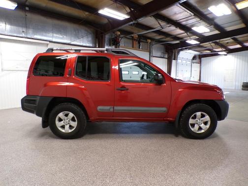 2011 Nissan Xterra S