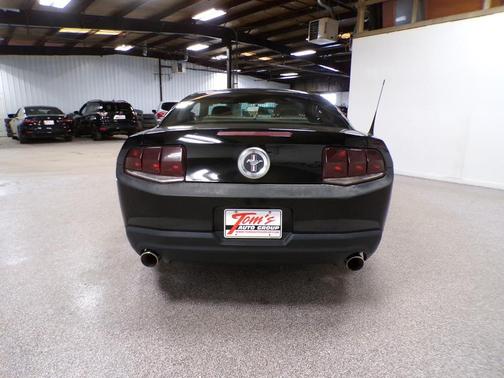 2011 Ford Mustang V6