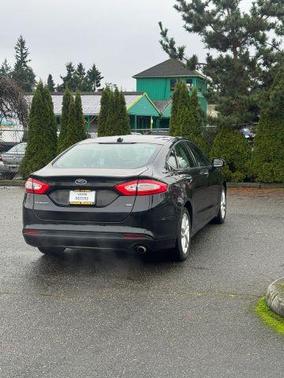 Black 2013 Ford Fusion SE