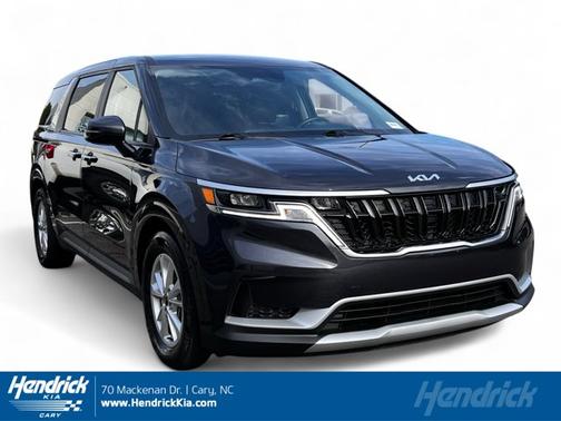 2023 Kia Carnival LX