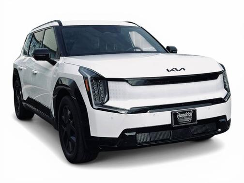 Glacial White Pearl 2026 Kia EV9 Land